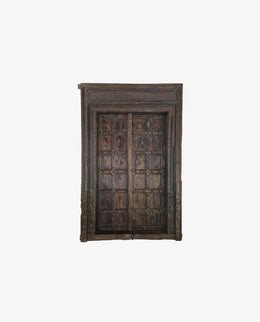 WOODEN OLD DOOR